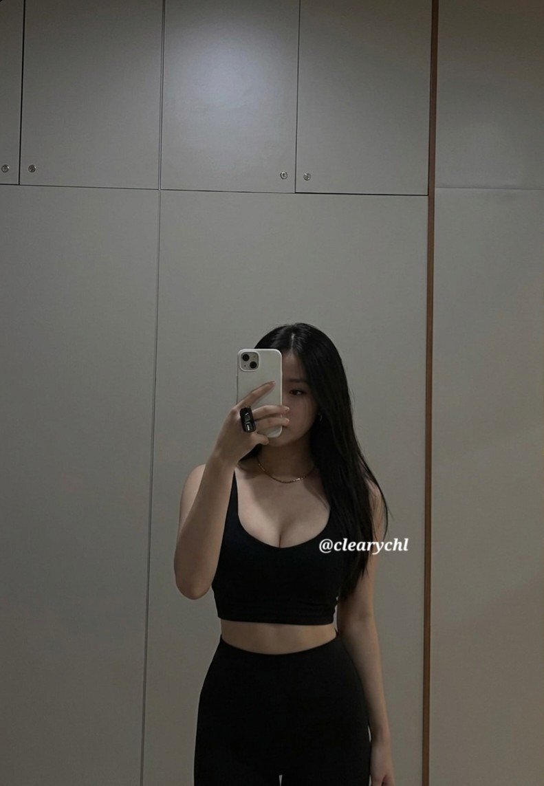 clarish 𖹭 tweet media