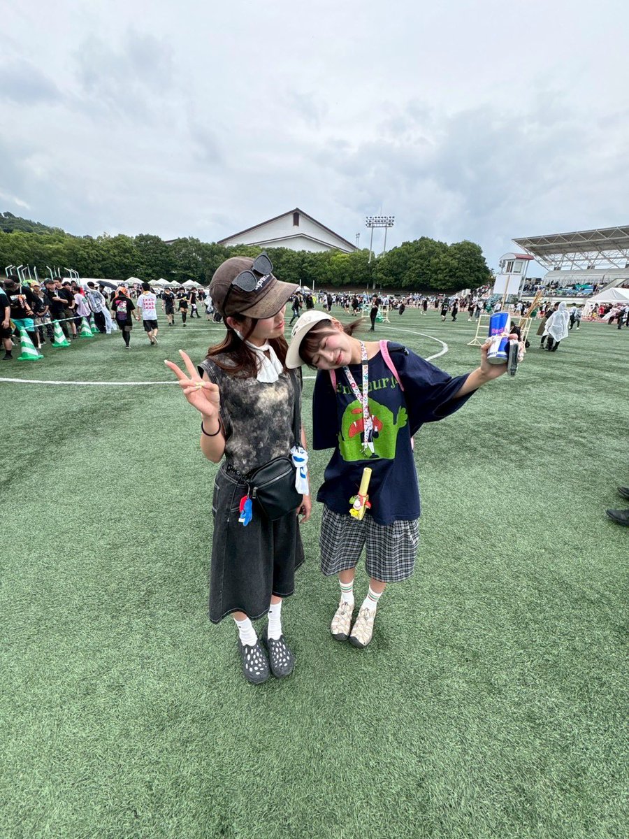 _nyanks_oe's tweet photo. 大作戦1日目˖ ࣪⊹
早起き頑張ったからレッドブルが手放せなかった🙂‍↕️
雨でも素敵な気持ちにさせてくれるフェスでだーーいすき( ᴖ⩊ᴖ )
冷えた体銭湯であたためしたので明日も余裕だね♨️🎵 https://t.co/f79dW1ucRA