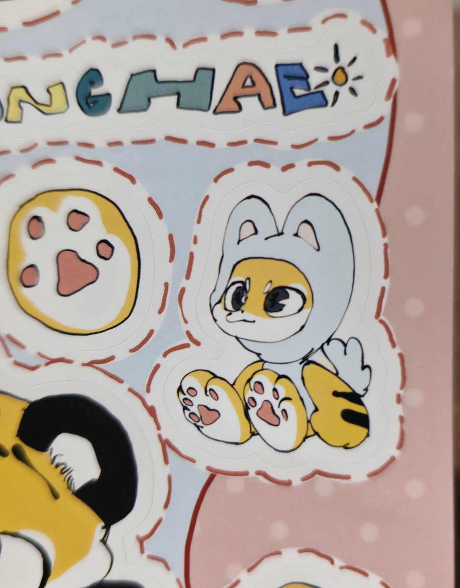 justfangal's tweet photo. Remember when donghae asked annie whether we want puppy or tiger as his mascot? Now look at this cute lil tiger wearing puppy costum 😭😭😭 isn't this the most adorable thing in the world 😭😭😭 https://t.co/XGdaiXEkgD