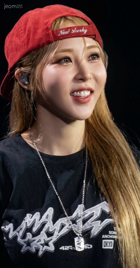 jeomi0619's tweet photo. 260704 단체콘서트 가오슝 

내가 사랑하는 취사라인🌾🍚💕

#마마무 #mamamoo #문별 #moonbyul #휘인 #wheein #취사라인 https://t.co/xqtyZ27ZBL