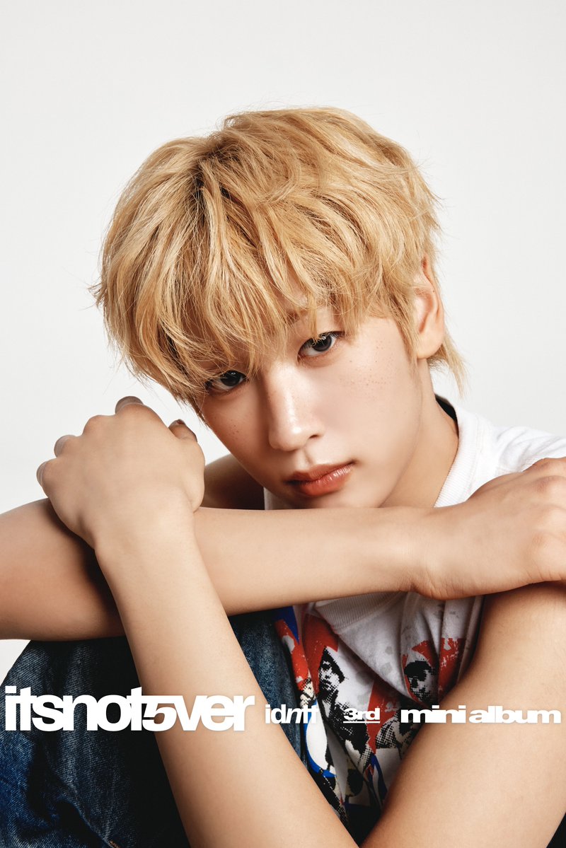 idntt_cosmo's tweet photo. idntt <itsnotover>
Concept Photo Chrome Heart ver. - Horizon

id11 leekyuhyuk

2026.07.13 6PM KST

Pre-save
🔗 https://t.co/Cy4pu8H5I0

#idntt #아이덴티티
#unevermet #yesweare #itsnotover
#이규혁 #leekyuhyuk https://t.co/uG5aNsTNPc
