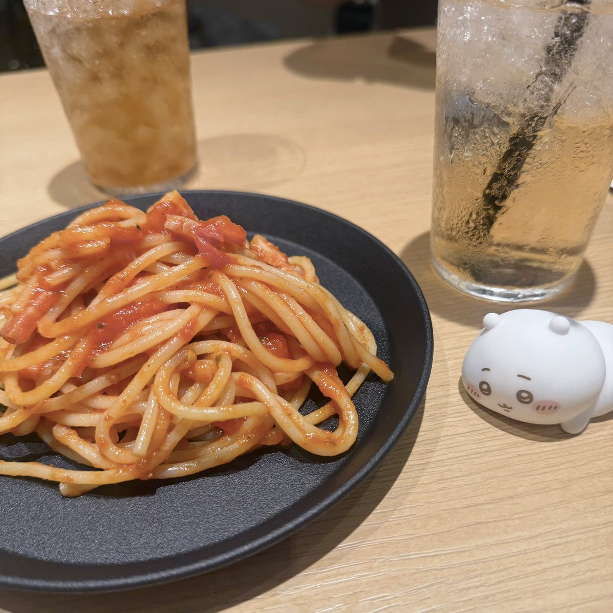 moe_nuage's tweet photo. ご飯とても美味しくて最高でした🍝
お席ご一緒させていただいた方も初めてお話させていただいた方も優しくて嬉しかったです🥲🤍
素敵なプレゼントまでありがとうございます🥹✨️

怜弥くんとお話するのは4ヶ月ぶりで相変わらずの緊張でまたお話まともにできなかった…再来週のえごさたは頑張る✊🏻 https://t.co/ngP77vFPI5