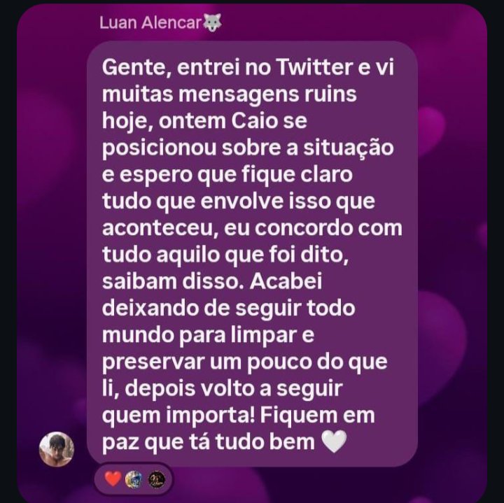 goooooooooooo21's tweet photo. A girafona ataca os fãs dele que se dedicam engajam torcem dão presentes,mais aí o Luan vem com esse posicionamento podre aí deixei de seguir os fãs mais o eunivan que falou Horrores dos fãs e do boy dele ele segue até faz treino junto,tá só falta botar na cama pra dormir juntos https://t.co/9iiT09qWlN