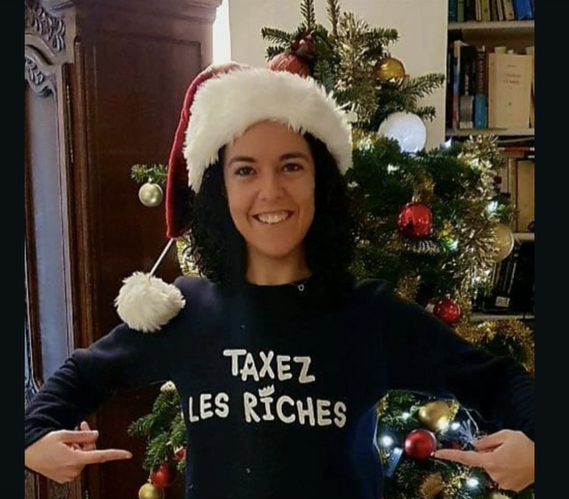 isa030658's tweet photo. @Drpainaulait Non, mais Marine ne chasse pas les riches à longueur d'année, ne joue pas les pov filles proches du peuple comme ta marion qui ne perd pas une occasion pour se mettre en scène avec tes danses ridicules et des tee-shirts à logo dignes de la cour de récré !! https://t.co/SDsh1ELiSZ