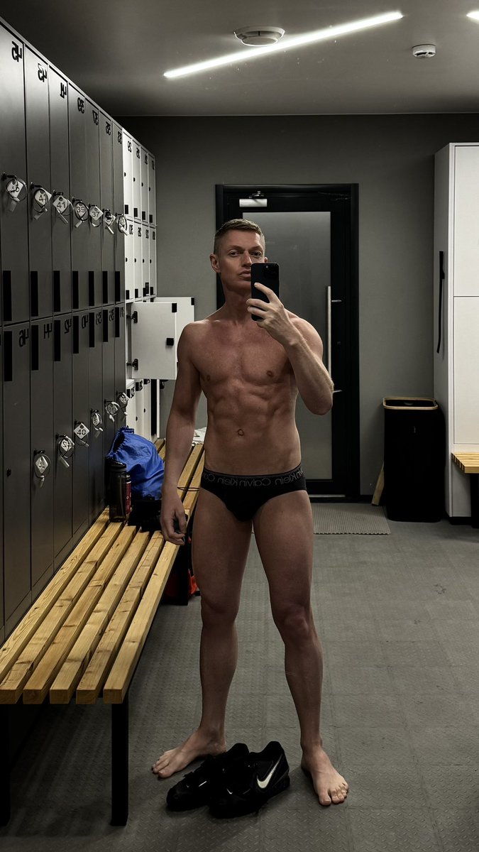 bester_spb's tweet photo. Preworkout selfie https://t.co/qs1MJNDb4P