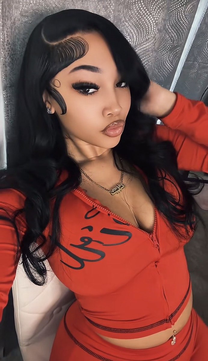 iloveeejayy's tweet photo. — 😍😍 https://t.co/qegCv9Skld