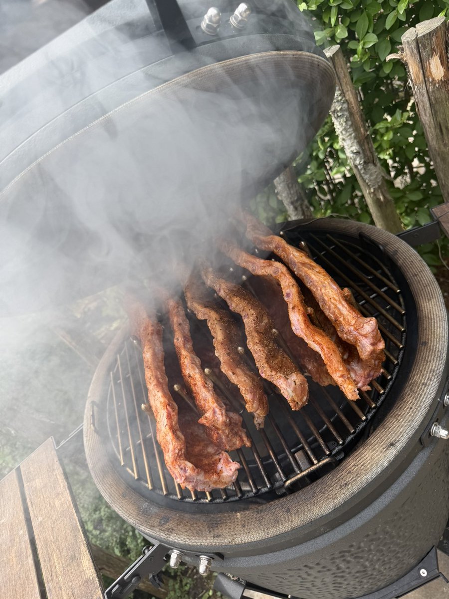 EddeHeus's tweet photo. #WhatIsOnTheBBQ Spareribs 3 smaken https://t.co/c0KMIeUKO9