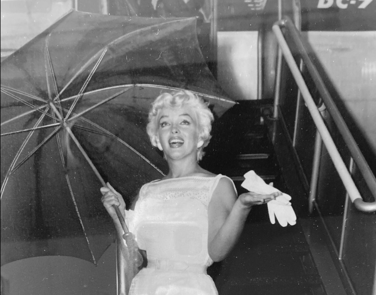 Clubpassionmar2's tweet photo. Bonne journée de samedi
Have a sweet Saturday
#marilynmonroe #Marilyn #clubpasssionmarilyn #EveArnold #bement https://t.co/RzUsXCNsMl