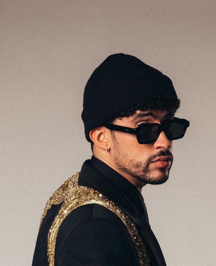 Access Bad Bunny tweet media