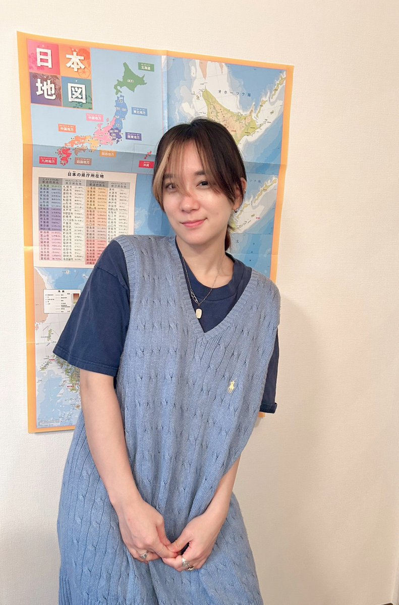 Artistspoken2's tweet photo. ＼⋱ 伊澤彩織の前夜スケッチ ⋰／
 
#70 『方言で口説いて』
https://t.co/EwVN4zb7sL

今夜の #さおすけ は大サービス回！？
わんころもちからリクエストのあった
伊澤さんに言ってほしい胸キュン方言をお届けします🗣️

方言クイズは岡山と愛知が気になる様子...
一緒にゆるりとお楽しみください🎧 https://t.co/O6SohR9Fjm