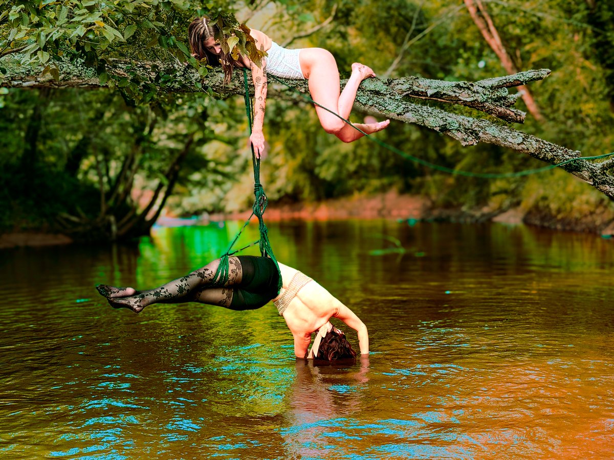 ShibariCompound's tweet photo. the girls take a dip in the heat. Shibari hip harness https://t.co/tmoYVY51vJ