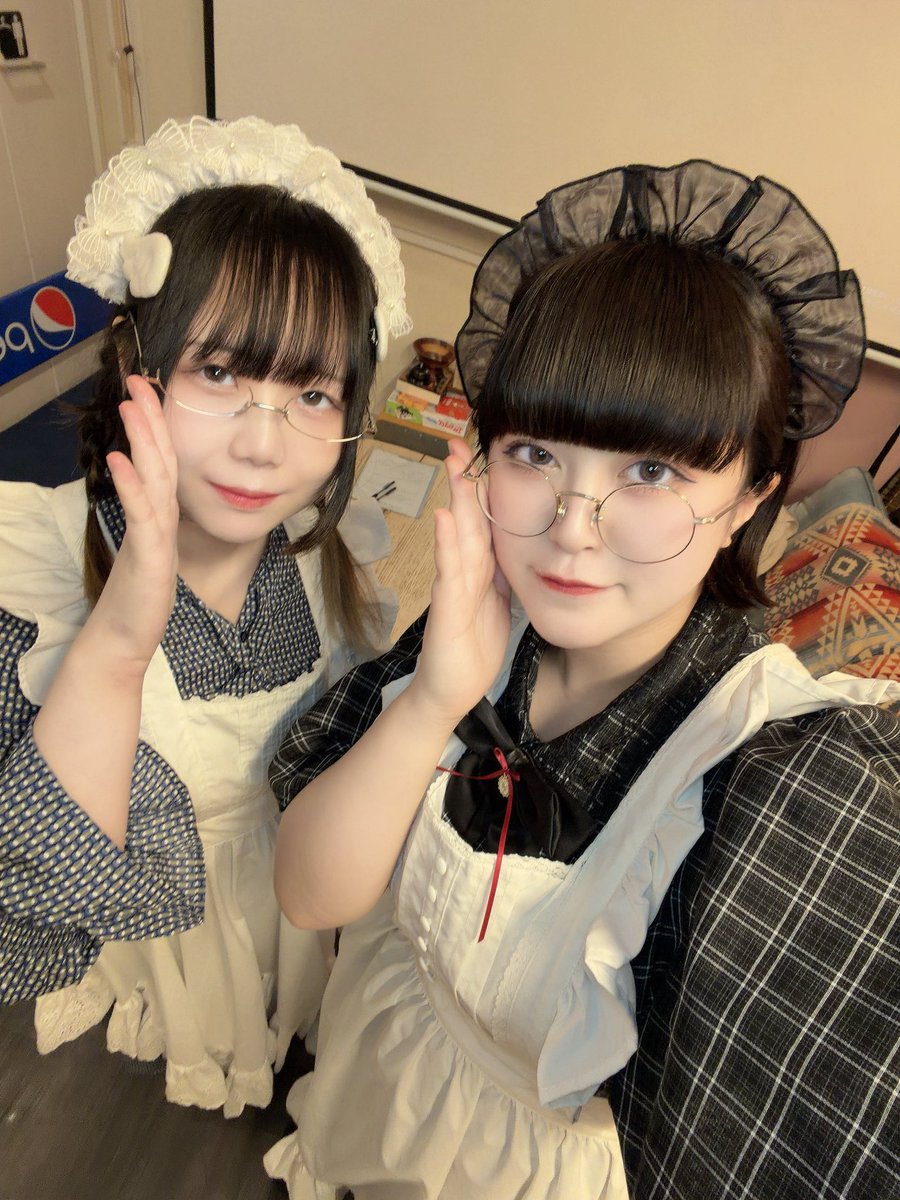 budou_maid's tweet photo. 7/4（土）19:00-23:30

🍚 豚汁 ¥800-
🍷 泡あります！¥800-

豚汁が大量にあるからおいで！
ビンゴ・ハッピーアワーあります‼️
こゆちゃんと二人でお待ちしております！！
ビンゴ最終日！！！！！にこり！！！！ https://t.co/QSgRl4MP7E