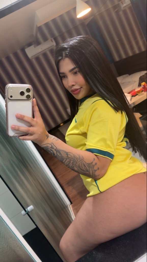marinalinoof's tweet photo. Bum diaaaaaaa🥵🔥😈 https://t.co/ZM9Y96b6ug