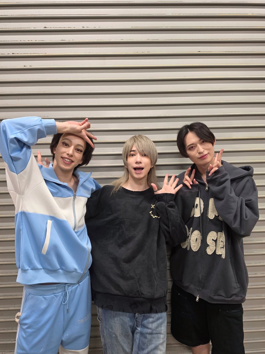 Art_C_Lounsbery's tweet photo. #エリステ 2日目昼公演を観劇🙋
収録した当時を色々鮮明に思い出しながら楽しませてもらいました。
ミラクルトリオもウエストも最高やね～😍
高本さん、今回も素敵なフェイスをありがとう！！🎧
大志もアドリブ(?)満載で面白かった笑
残りの公演も応援してます！最後まで怪我なく楽しんでください～👍 https://t.co/6mJ04ILsWP