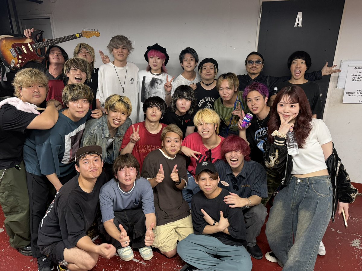 tamiyan1978's tweet photo. このメンバーで
見放題だけの
Atomic Skipperでした！ https://t.co/dyrdZFPOXA