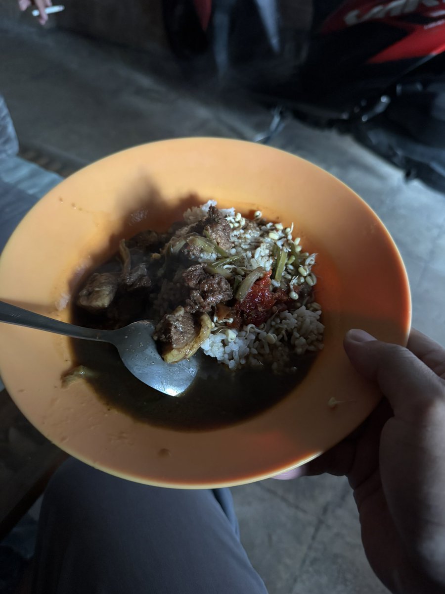 waniragat's tweet photo. Suguhane pedak, rawon top ga atek kalkulator https://t.co/PZUpAj7uMu