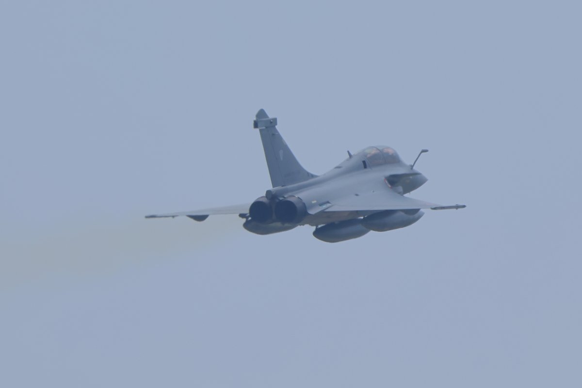 PhantomII81's tweet photo. 2機目のラファールB (361/30-SJ)が去り際にお腹も見せてくれました https://t.co/r7LAfWqY0P