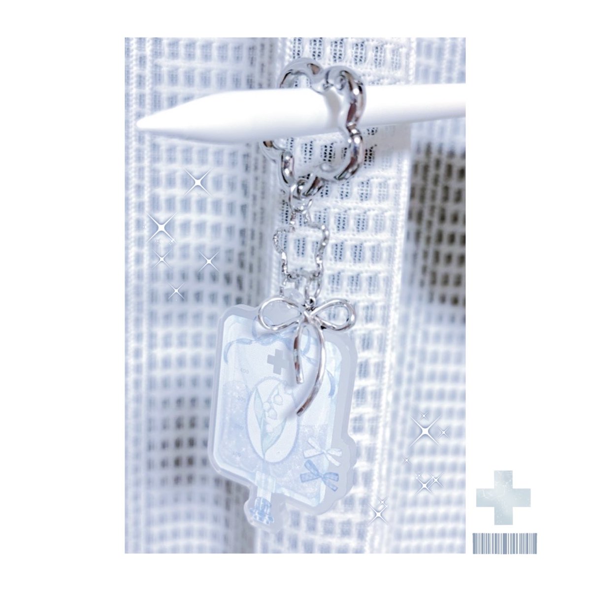 きゅんこむグッズ紹介① ☁️アクリルキーホルダー｢lily drip