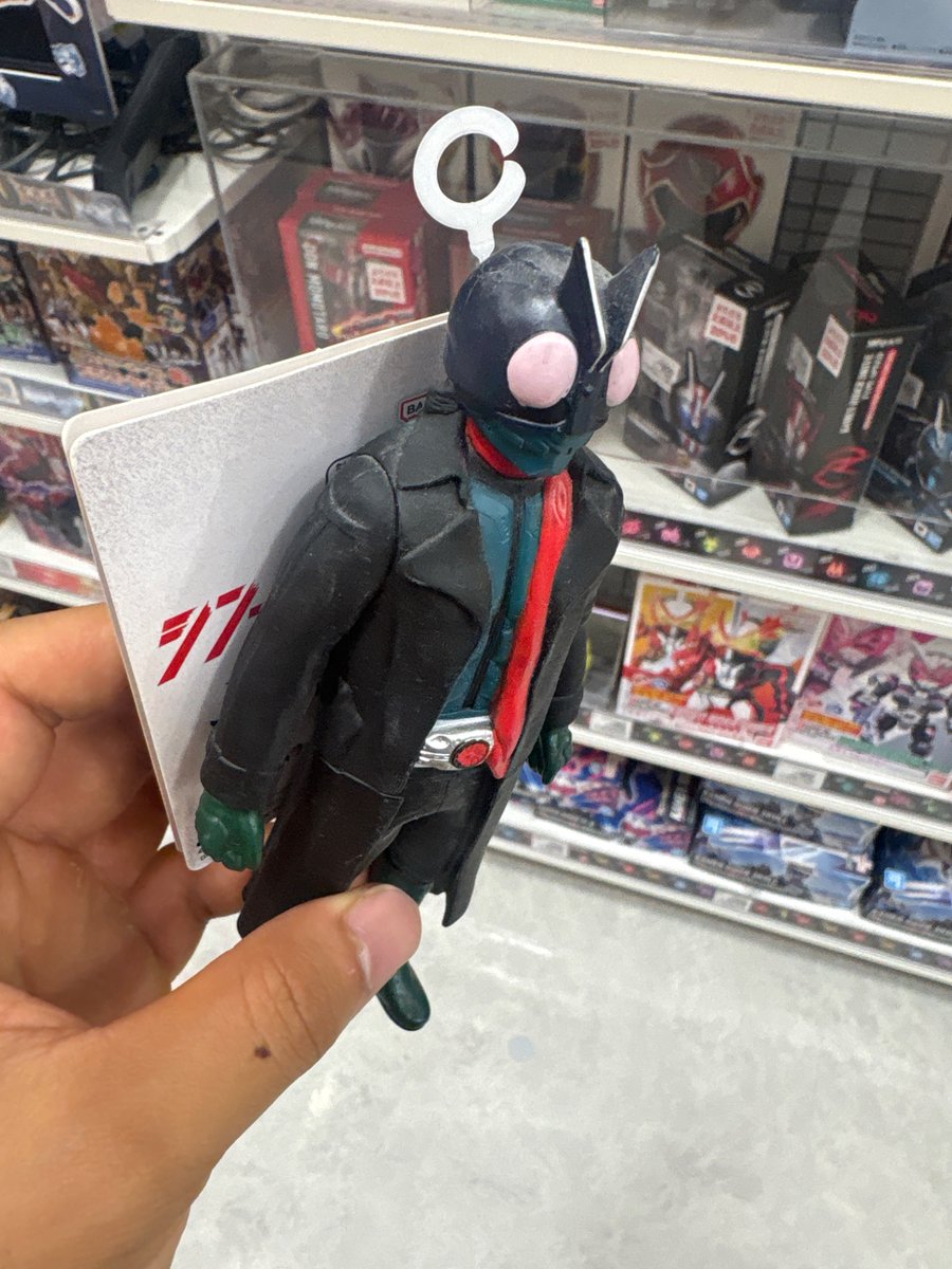 rokkupaison's tweet photo. ありえないくらい埃かぶってる1号が300円で売ってた https://t.co/VhpaKIqmZ1
