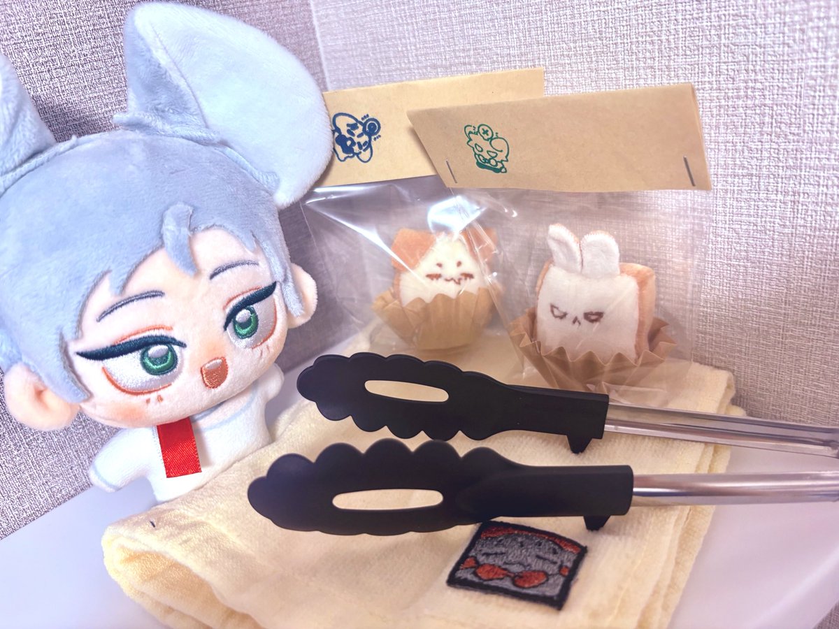 Haruhi_inJP's tweet photo. 幹超級不會拍照
（🧊的預定商品✌️）（鼠不是商品） https://t.co/PLCe9bwOYI