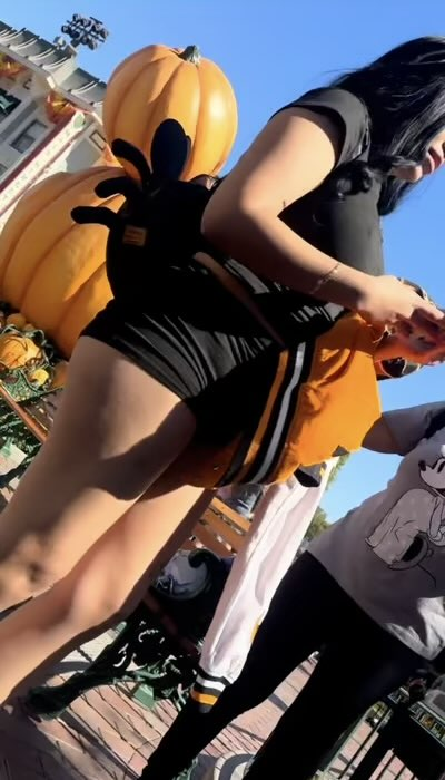 FilthyFreak221's tweet photo. I got the filthiest upclose bootyshots of my thick slutty cousin

Dm me so we can jerk to em https://t.co/F9xQ4iigAx