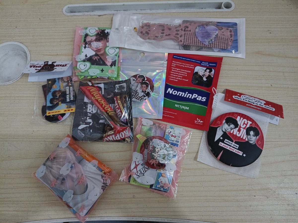 _nadshf's tweet photo. thank you for all the lovely freebies 🤍 seneng banget bisa dapet banyak freebies lucu. sampai ketemu di event berikutnya!

@njaemiyaa | @sintia_agstn15 | @jaeminieverse | @iflawries | @nanaumo4e https://t.co/Mfw7BETPT3