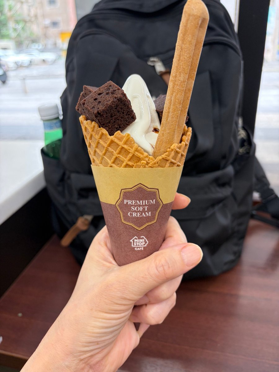 mie06131's tweet photo. ランチはさくらポークとプレミアムソフトでした。
#さくら亭
#ministop https://t.co/Tx01aATjla