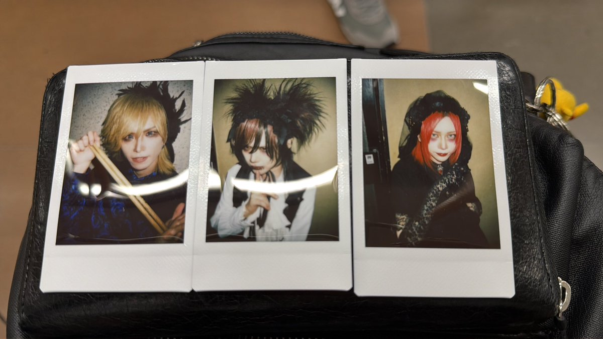 ms2dvl's tweet photo. 【お譲り】
Royz 当日チェキ
ONEMAN LIVE 「公大生誕祭2026 ～Killing Joke～」

7/4  東京キネマ倶楽部 

譲＊智也さん、杙凪さん、公大さん
求＊定価or昴さん

お気軽にお声掛けください https://t.co/2lwDnLAg1l
