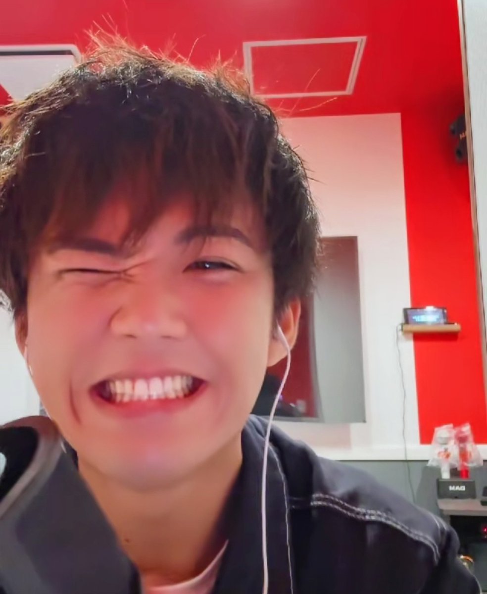mlkycafe's tweet photo. 八王子いちょうホールPR
はるくん配信中
https://t.co/APKfyxxe3C
#マイクアローン
#井野利治 https://t.co/qdibStVwK7