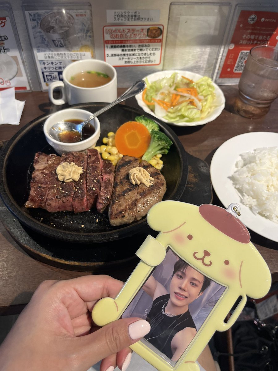 TFFiggy's tweet photo. น่าจะไม่จริง กินเนื้อไป250 กรัม 555555555 https://t.co/C9VrPmVUD8