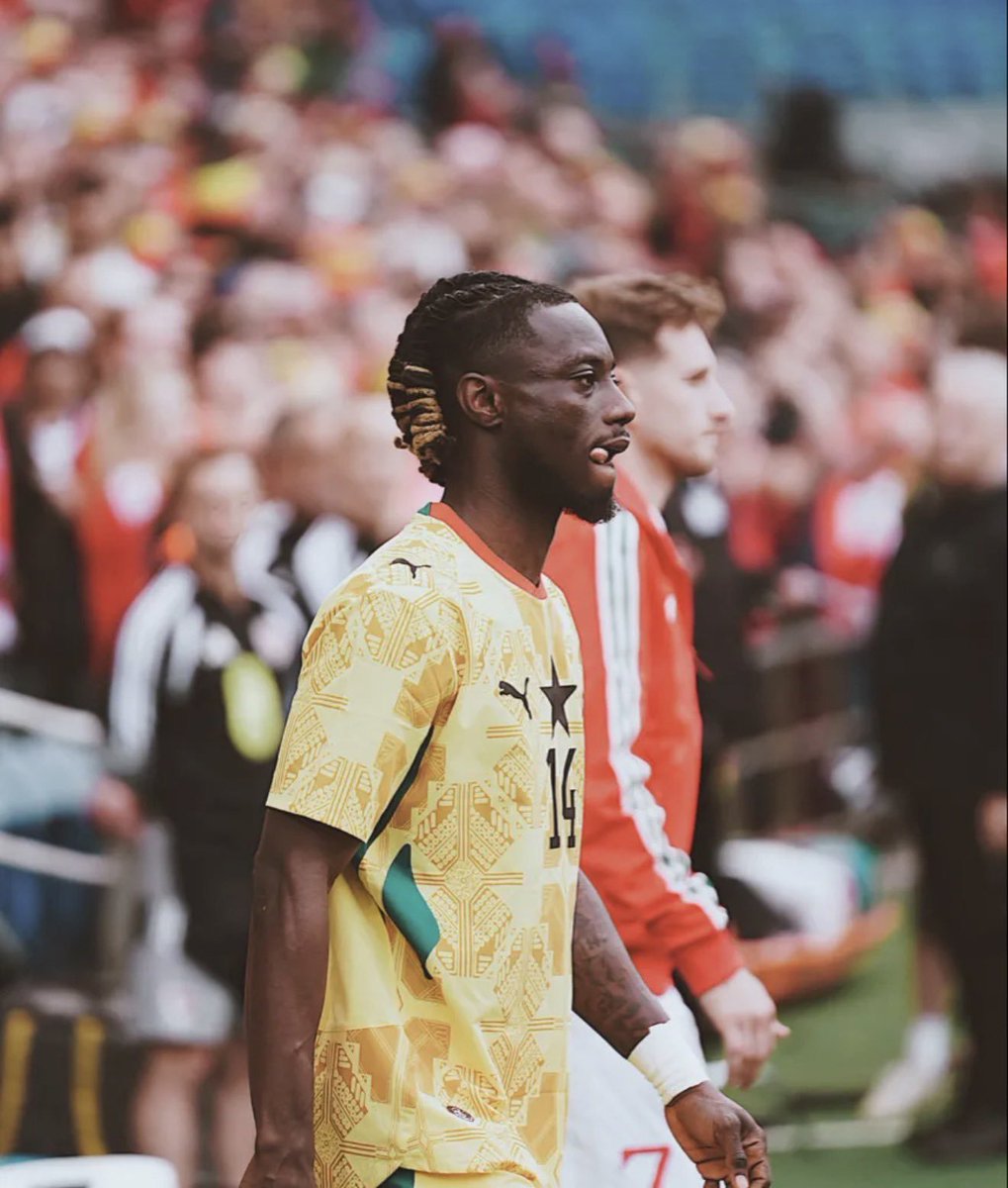 HubertBaid80747's tweet photo. Gideon Mensah is an unsung hero! Disciplined and consistent

Thomas Partey is one exceptional player! He should be the captain of the team.

Benjamin Asare must be the First Choice keeper! This guy brings calmness to the back. The moment they saw him rising, they wanted to crash him. Black people! 

Jerome Opoku. Soliiiiid!! 
Adjetey loves this country! 

Semenyo is a fantastic player being frustrated by a shameful striker called Jordan Ayew. Jordan is Semenyo's biggest challenge in life! 

We have a great coach who kowtowed to the interests of so-called football people. All corrupt and idiotic!! 
You people have messed up this country. This small happiness we dey get too, you block am. Bayie!