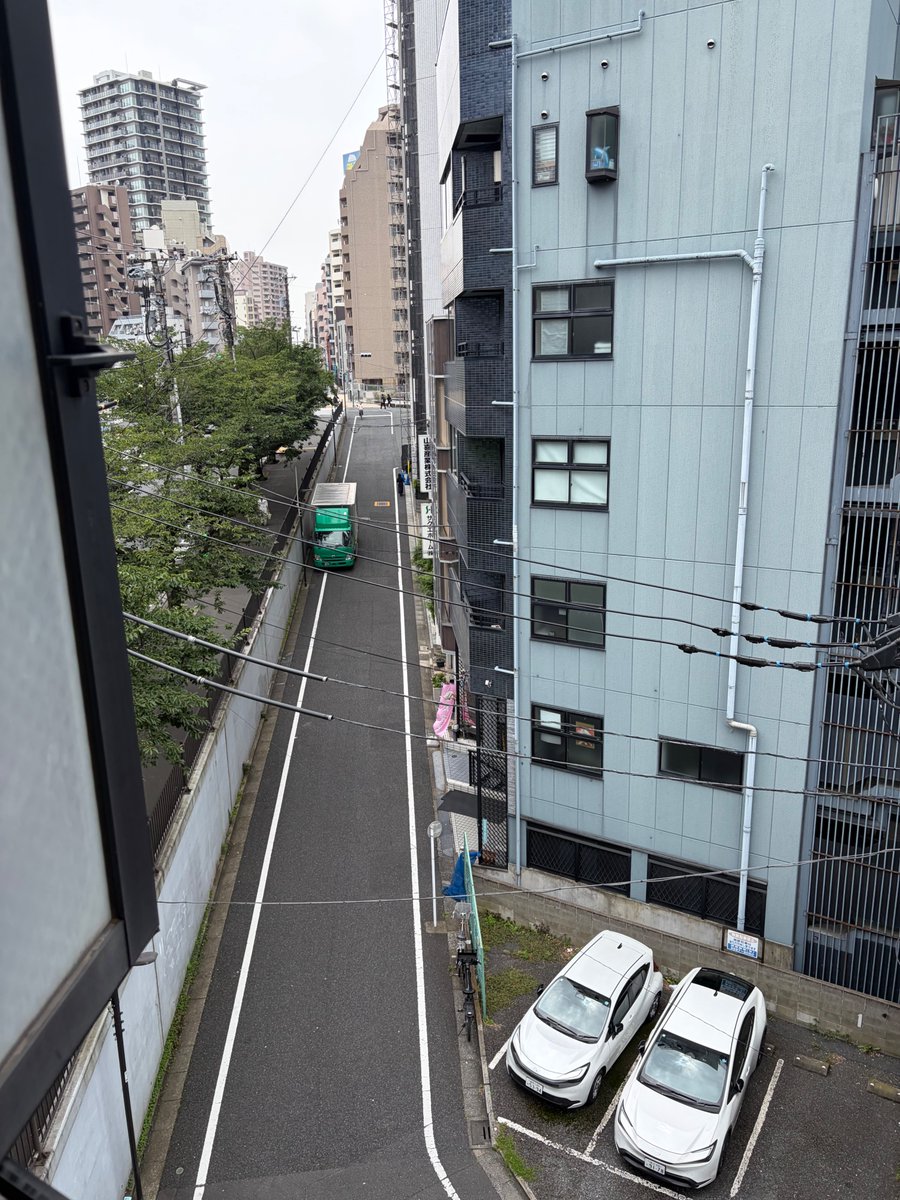 otukaboy's tweet photo. 世界の大塚の窓から。  

たらったったったたーららーらーらー🎵 https://t.co/hNMEiEamtj