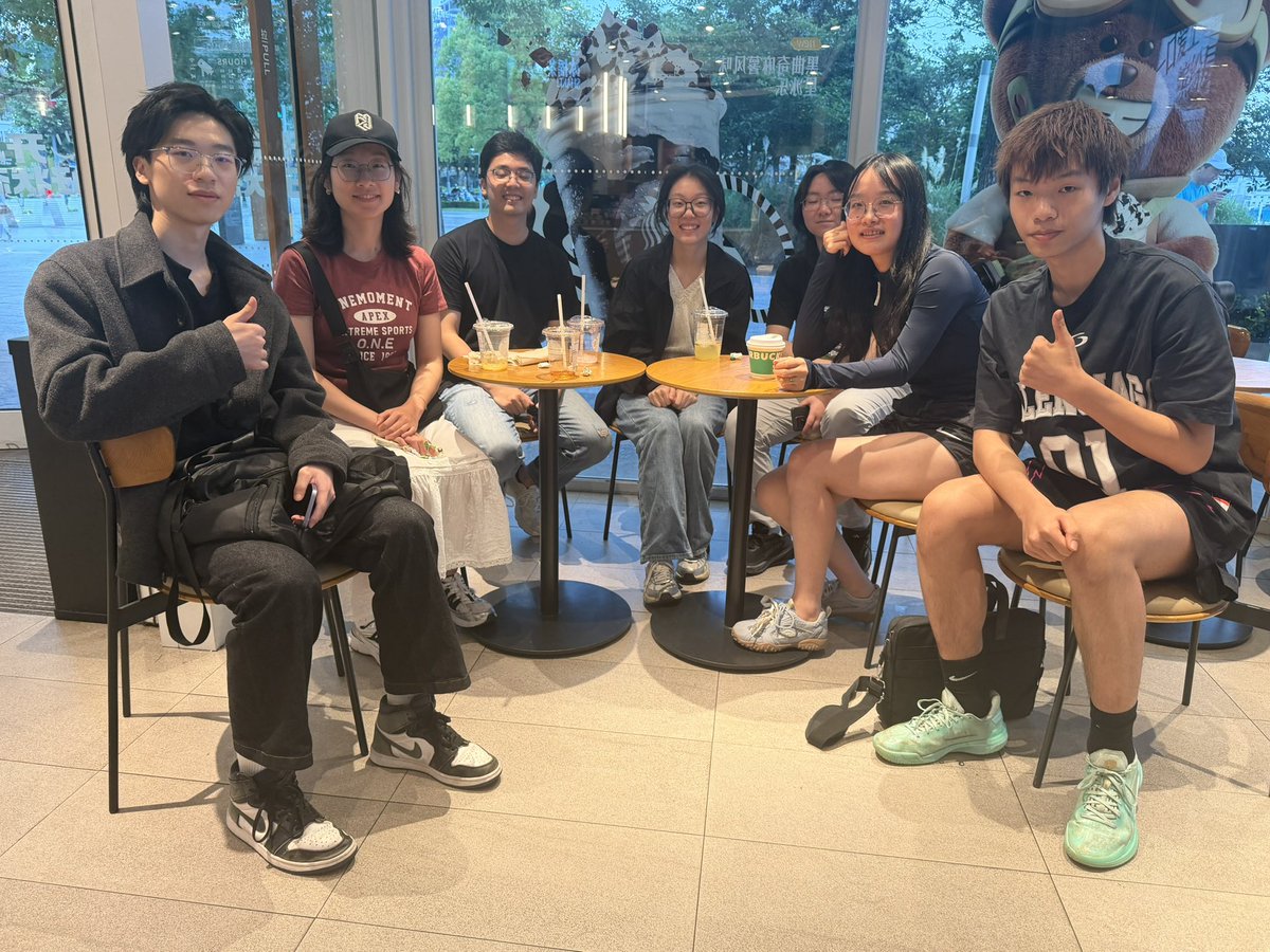 Hypewangyolo's tweet photo. 这是我们组织的第一次vibe coder交流分享会 
讨论内容涵盖 ai变现 产品灵感分享 商务合作
有兴趣的小伙伴可以私信加入我们的群聊 https://t.co/kDOGlJjavS