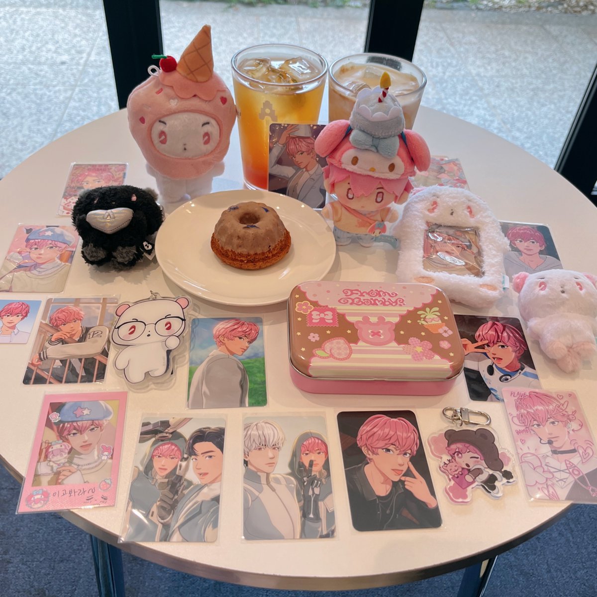 podo1341's tweet photo. :¨·.·¨: 
 `·..💗 분홍이 생일 축하 모임
             생일축하합니다 💐 https://t.co/g89ss3f6Tx