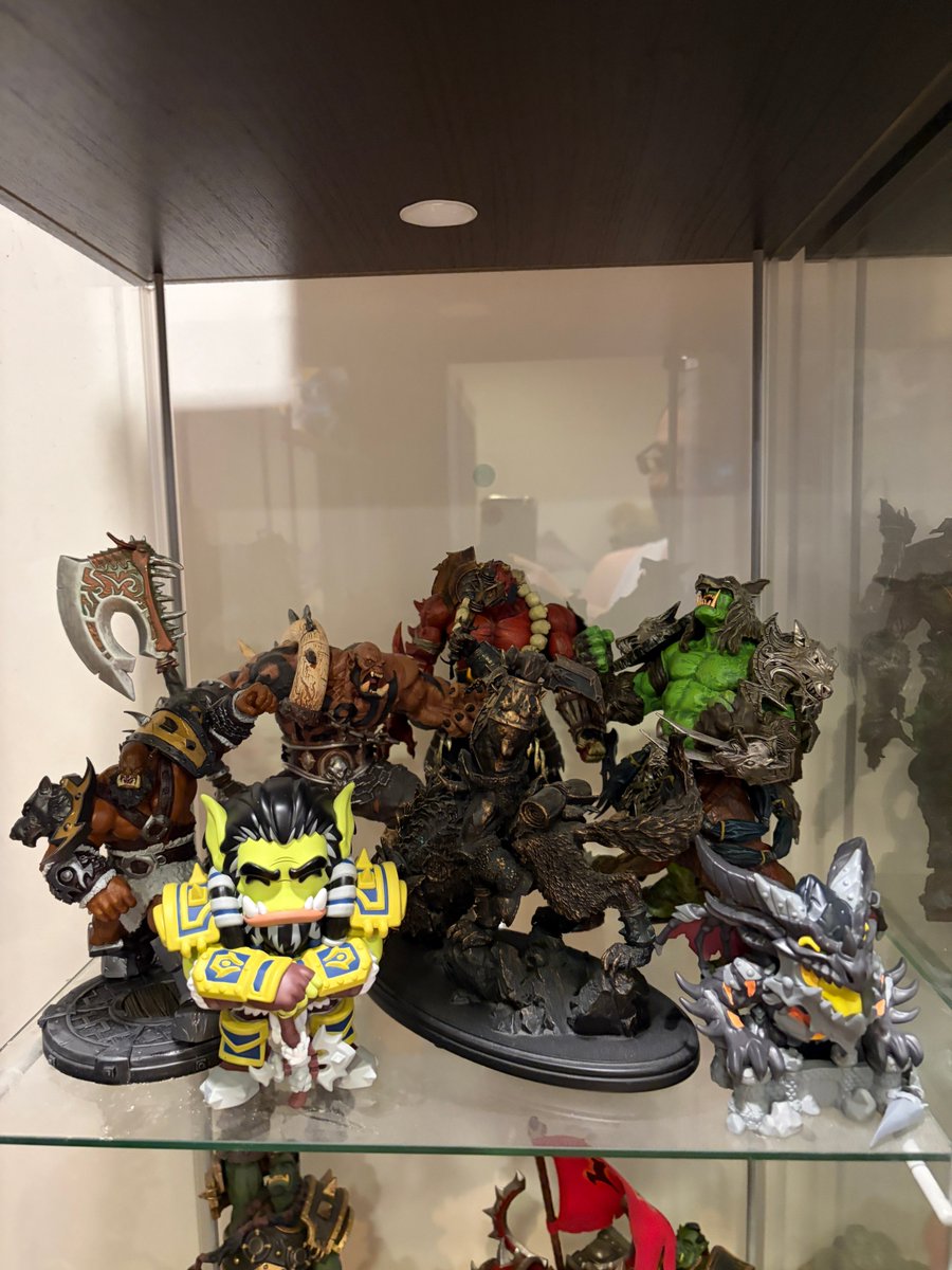 wolfengarorc's tweet photo. Collection, figures, statues thread (2 of 7 or 8)
Photo dump thread — more below 🧵👇 https://t.co/ScNxxsgaE6