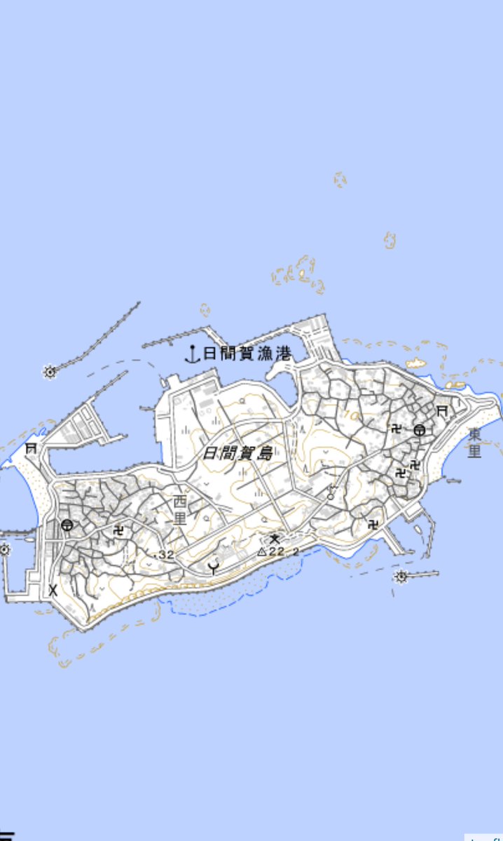KATSUTAshikyo1's tweet photo. 日間賀島（ひまかじま）
三河湾の離島。愛知県知多郡南知多町に属し、知多半島南から3kmほど東に位置する。全域が三河湾国定公園に含まれる。人口は2015年（平成27年）の国勢調査で607世帯896人。地形は平坦で最高標高は30.2m。「タコとフグの島」という観光PRを行っている。篠島や佐久島と合わせて「三河湾三島」または「愛知三島」
などと呼ばれる。
所在地∶日本・愛知県
所在海域∶三河湾
所属諸島∶愛知三島
座��∶北緯34度42分18秒　
   東経137度0分18秒
面積∶0.77km²
海岸線長∶6.6km
最高標高∶30.2m 
○ 地理
知多半島・渥美半島まで10km以内と���離的に近く、また本土との生活交流が活発なため、国土交通省による離島分類では内海本土近接型離島にあたる。
日間賀島の周囲には西港の正面にある鼠島や角石（角石島）などの属島があり、下瀬（下瀬島）干潮時はのみ現れる。

南岸は150m沖合で水深10m、東岸は350m沖合で水深10mなのに対して北岸は浅く、1000m沖合で水深20mである。篠島との中間付近には面積0.03km²の築見島があるが、築見島は一般に篠島の属島とされている。
○ 日間賀島廃村
廃村日∶1961年6月1日
廃止理由∶新設合併
内海町,豊浜町,師崎町,日間賀島村,篠島村→南知多町
現在の自治体∶南知多町
廃止時点の面積∶0.74km²
廃止時点の人口∶2728人