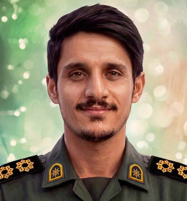 farhikhteonline's tweet photo. پیکر مطهر شهید حسین ستوده، غواص و مدافع حریم آب‌های سرزمینی کشورمان، پس از ۳۲روز جست‌و‌جو در دریای عمان به میهن بازگشت https://t.co/qe7V0wlNDj