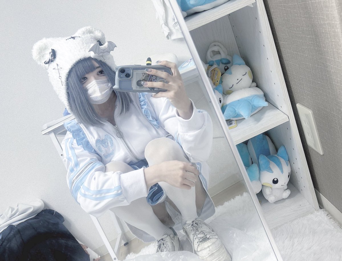 yunpoyon_'s tweet photo. 水色大好きな男の子。 https://t.co/QgB82EKorW