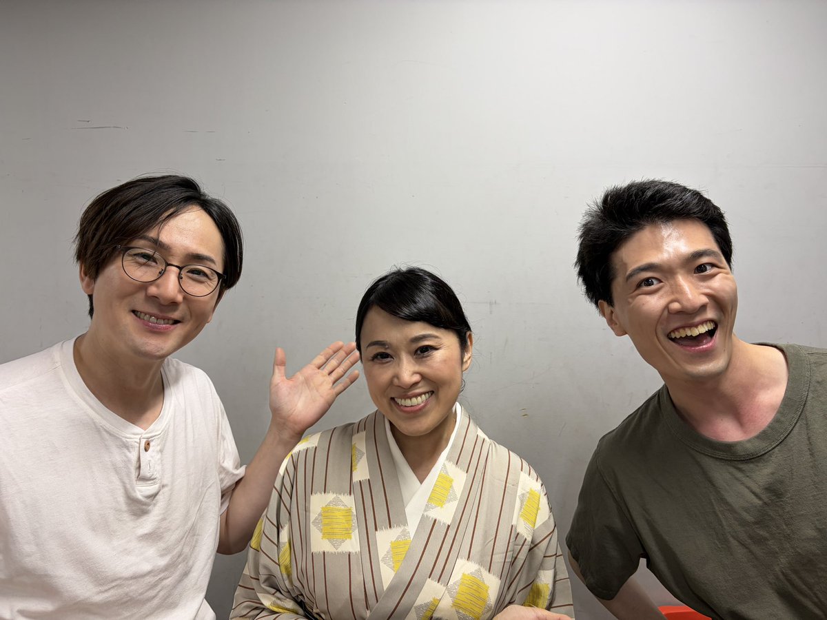 kaoriasoh's tweet photo. #遠き夏の日2026
無事に、私の初日を終えました。
ああ、やっぱり本当に良い作品だ✨✨
生きている事を実感し、大切にしていきたいものに触れたくなる。
そんな作品。
今日の私の可愛い息子2人は、#畠中祐 くんと #増元拓也 くんでした！
愛おしくてたまらない。 https://t.co/6lWucpNaVE