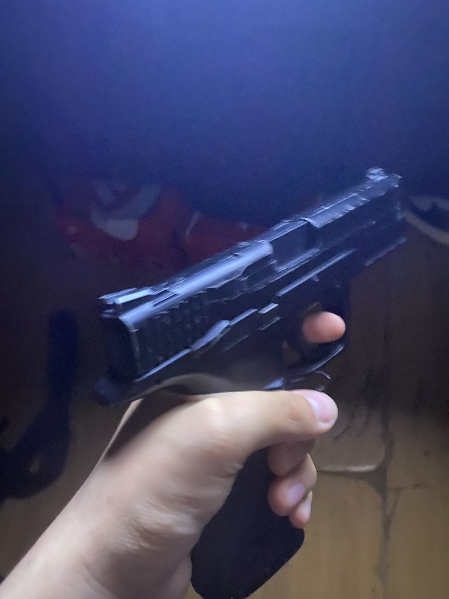 MissCircleFan69's tweet photo. gun to my head one day. https://t.co/1ytcGTSgjt