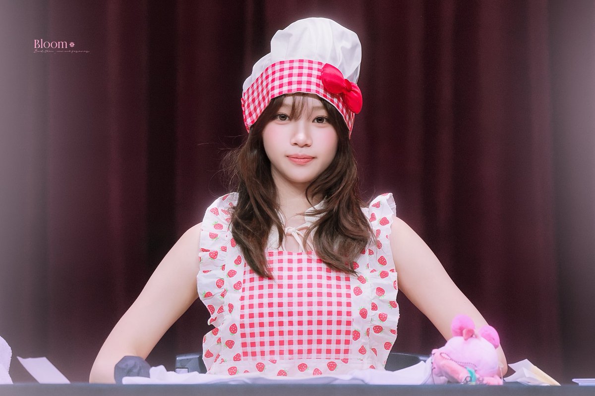 Bloom_kcw's tweet photo. 260704🍓👩🏻‍🍳🎀

#김채원 #CHAEWON #チェウォン 
#르세라핌 #LE_SSERAFIM https://t.co/nShNnf0cwE