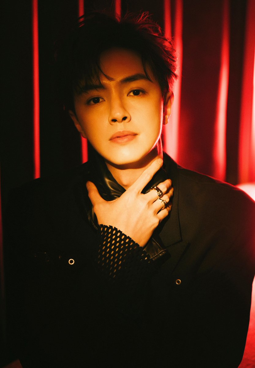 mgtroopersph's tweet photo. red cut black

#官鴻 #DarrenChen #KuanHong #MGTroopersPH https://t.co/S1dXDBnSc7