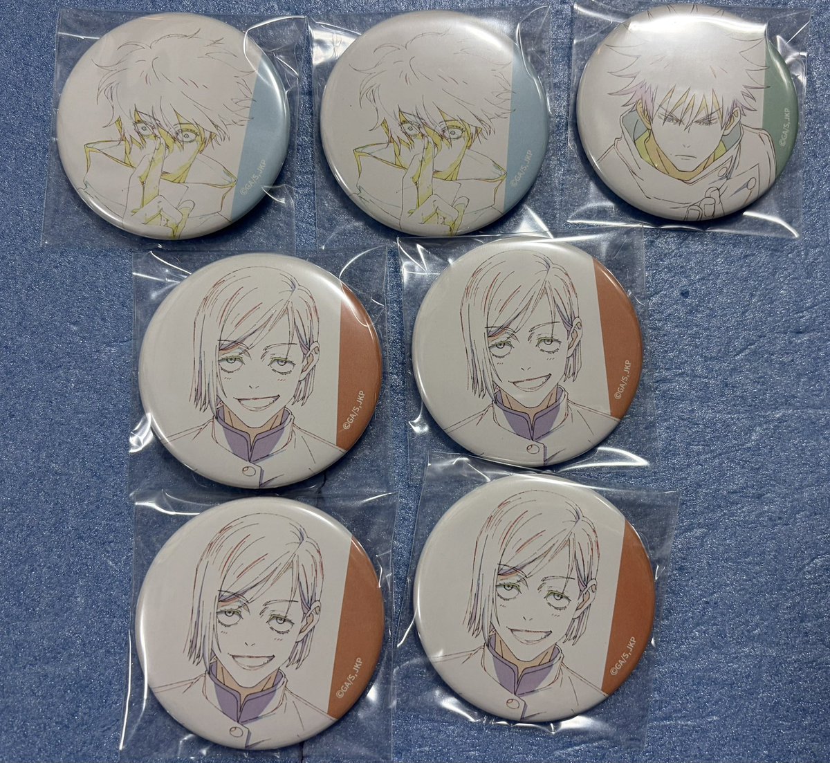 tsukasa44's tweet photo. 【譲渡or交換】
アニメーション呪術廻戦展　
渋谷事変　原画缶バッジ
(譲)
☆五条悟、○伏黒恵、釘崎野薔薇
(求)
各定価＋送料
同種虎杖悠仁
異種五条悟(別ポストクリアカード、フォト風カード(どらちも渋谷事変)との交換は複数提供可能。)
☆は交換は五条、譲渡は無印同数お迎えお願いいたします。 https://t.co/aPiXuHF50J