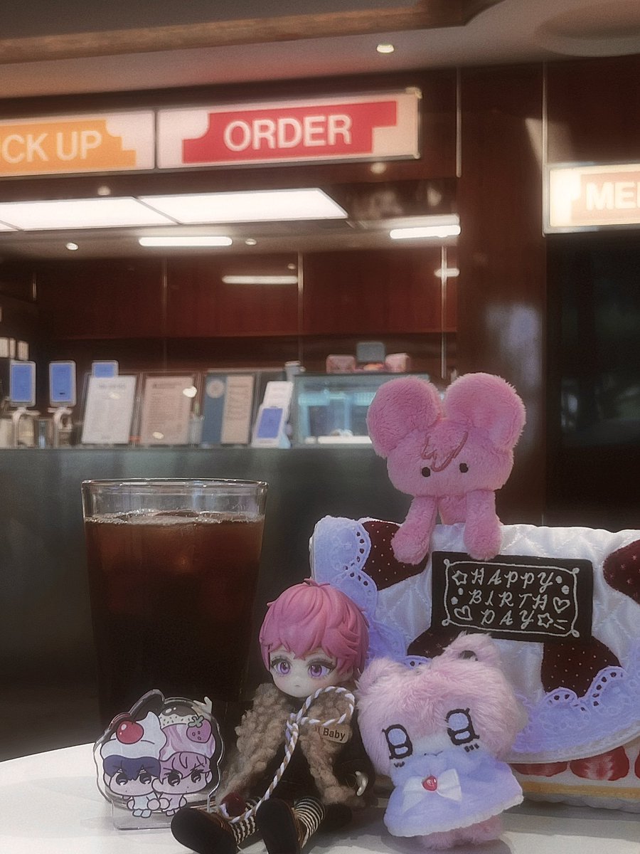 Noahhanda's tweet photo. 이번 달은 밤비 생일 주간 ( ´͈ ꒫ `͈ )◞🎂🎉
7월은 집중 티셔츠 입고 밤비에게 집중🙂‍↕️ https://t.co/AXk7PjFtS2