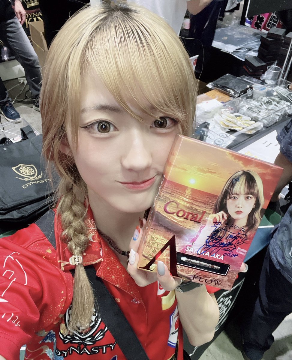 ark19150419's tweet photo. この前のオンラインで当たった阿嘉プロにお礼と挨拶できたので、とりあえずバレルが1セット増えました🙌 https://t.co/Lt9M1QD0x6