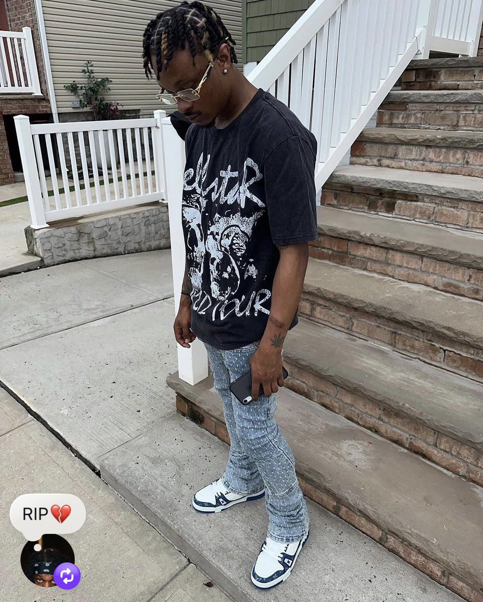 goldenstar_1007's tweet photo. 𝕽𝕴𝕻 𝕮𝖍𝖚𝖈𝖐𝖞💔 https://t.co/vTZop6oeG3