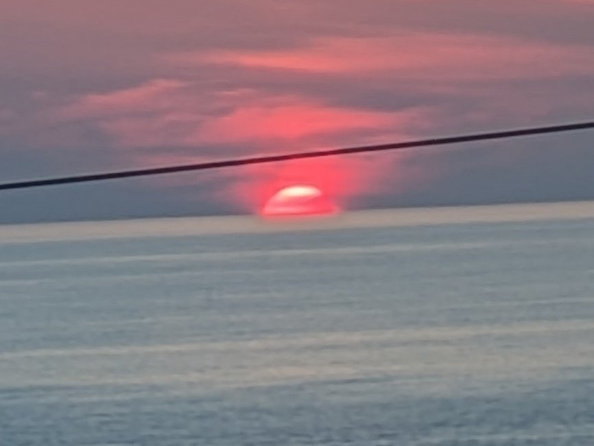arima0143's tweet photo. 岩尾温泉♨️に入浴です
夕陽がとても綺麗に見えるところ https://t.co/WNqjWQVLoe