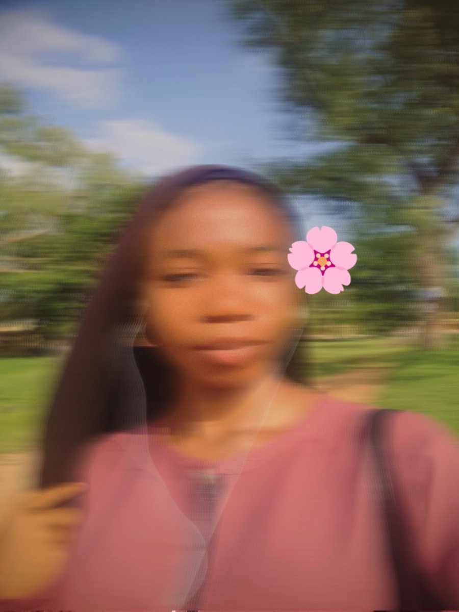 omotolahikmah's tweet photo. day 3✅
ya Allah please grant me strength for the remaining exams, and grant me success in all my papers. 😩🙏💕

100 german questions was cancelled btw😂,I was very happy. https://t.co/0zSORqF9zi