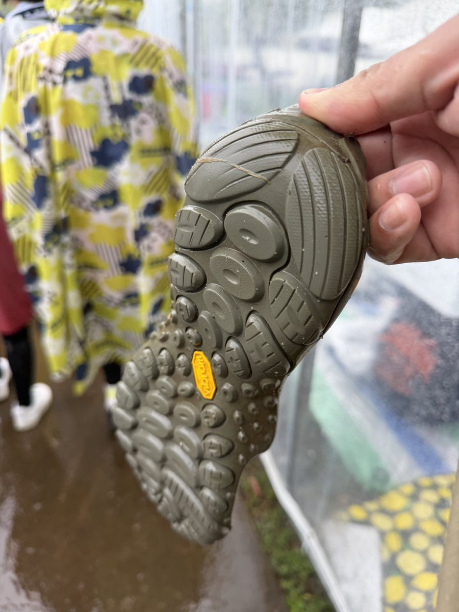 shakezoomer's tweet photo. 両足ソール取れたし泥だらけになったしとても良い京都大作戦でした！！！！ https://t.co/ZsYMOlo11h
