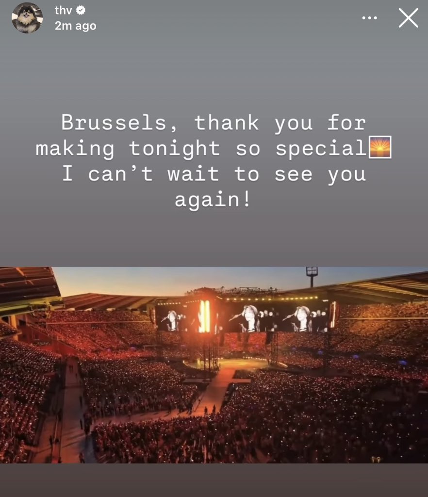 thvchapters's tweet photo. oh my god, this is a first from taehyung. he really loved singing into the sun during the sunset. they’ll never forget brussels 🥺 https://t.co/fwELb27Mfw